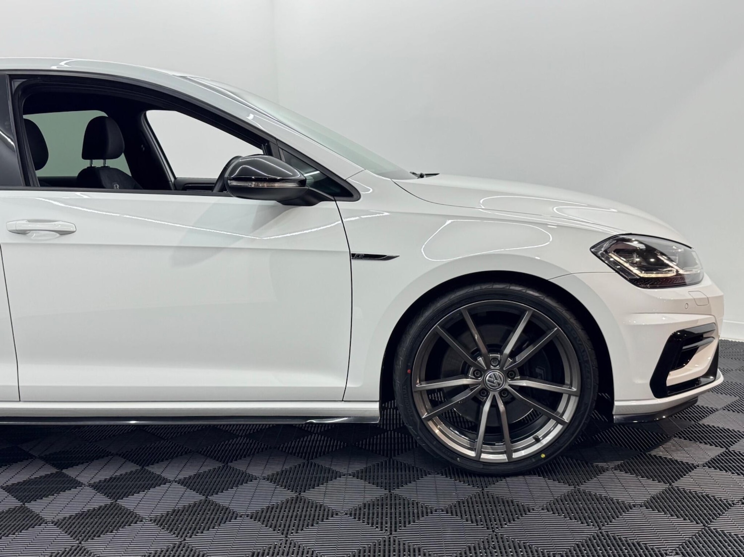 Used Volkswagen Golf 2019 for sale - 76671229: Photo 37