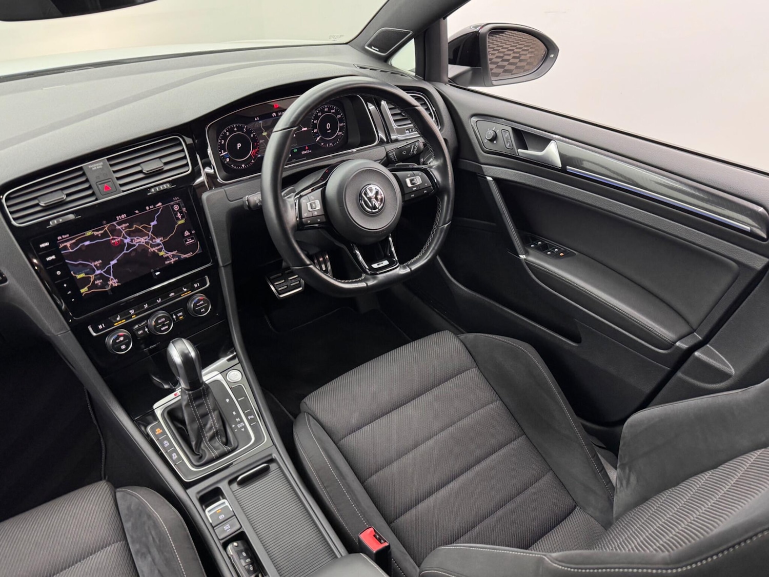 Used Volkswagen Golf 2019 for sale - 76671229: Photo 41