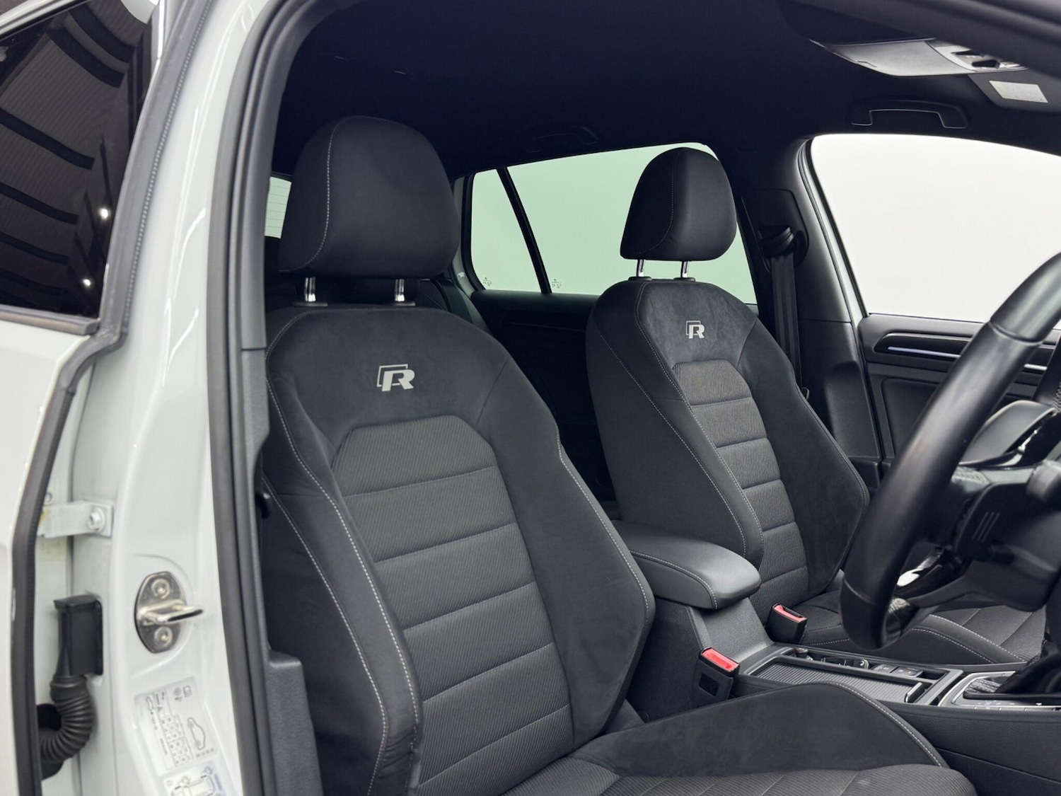 Used Volkswagen Golf 2019 for sale - 76671229: Photo 44