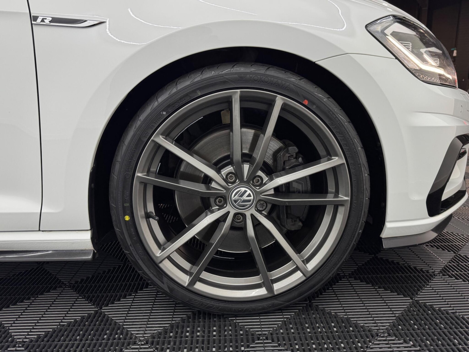 Used Volkswagen Golf 2019 for sale - 76671229: Photo 63