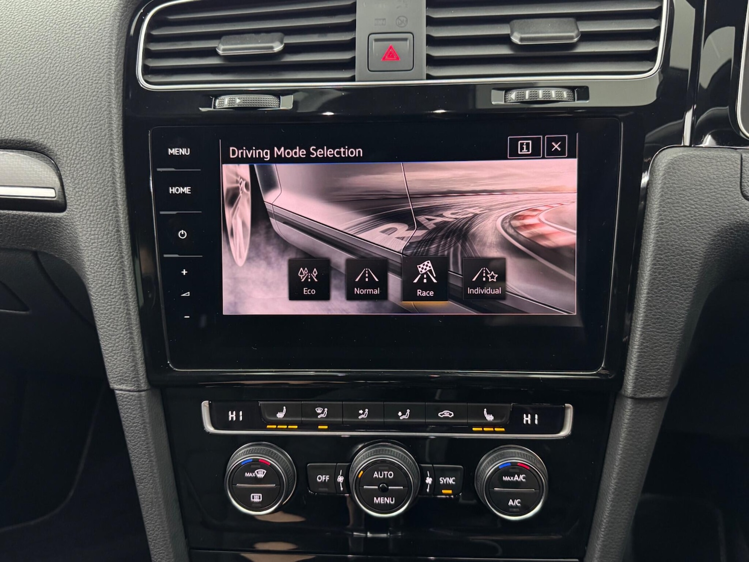 Used Volkswagen Golf 2019 for sale - 76671229: Photo 67