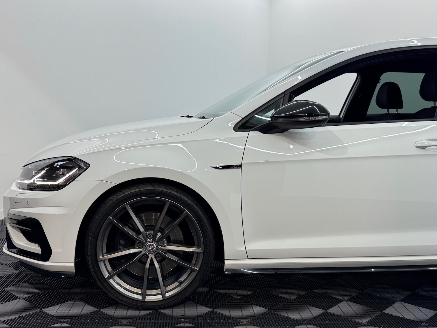 Used Volkswagen Golf 2019 for sale - 76671229: Photo 85