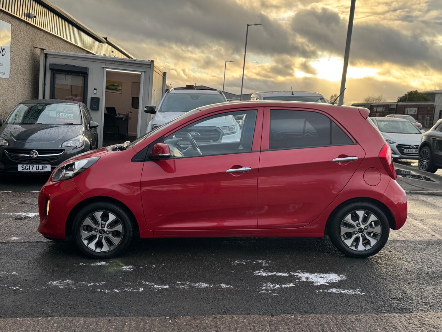 Used Kia Picanto 2016 for sale - 76336666: Photo 8