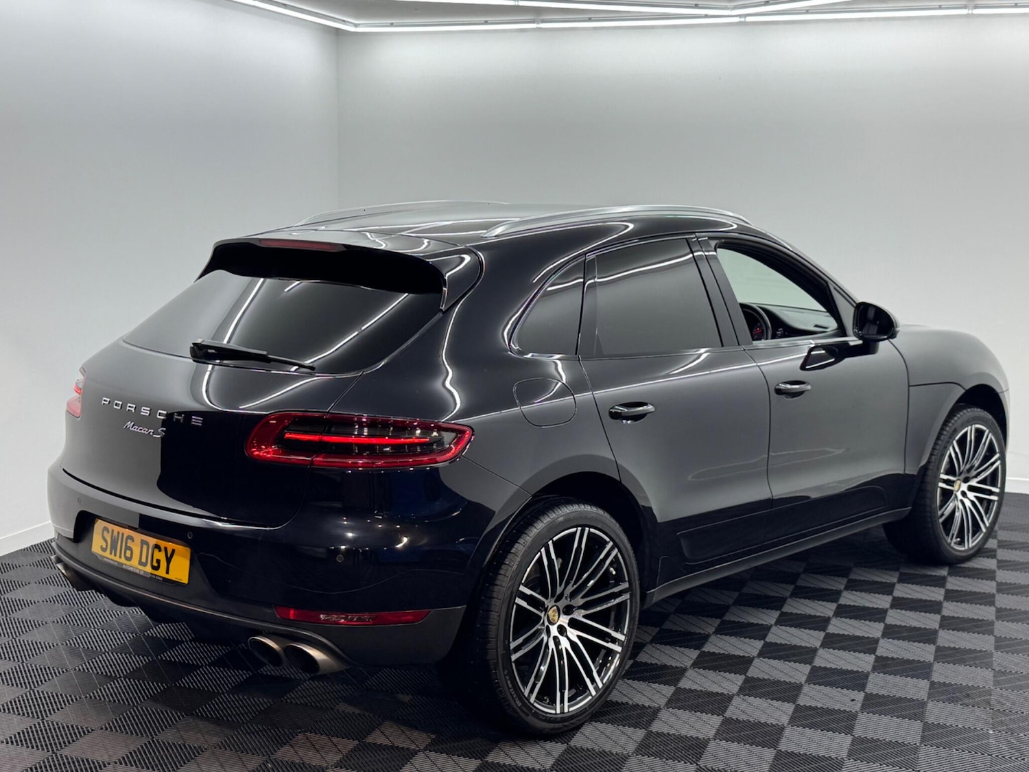 Used Porsche Macan 2016 for sale - 76498675: Photo 16