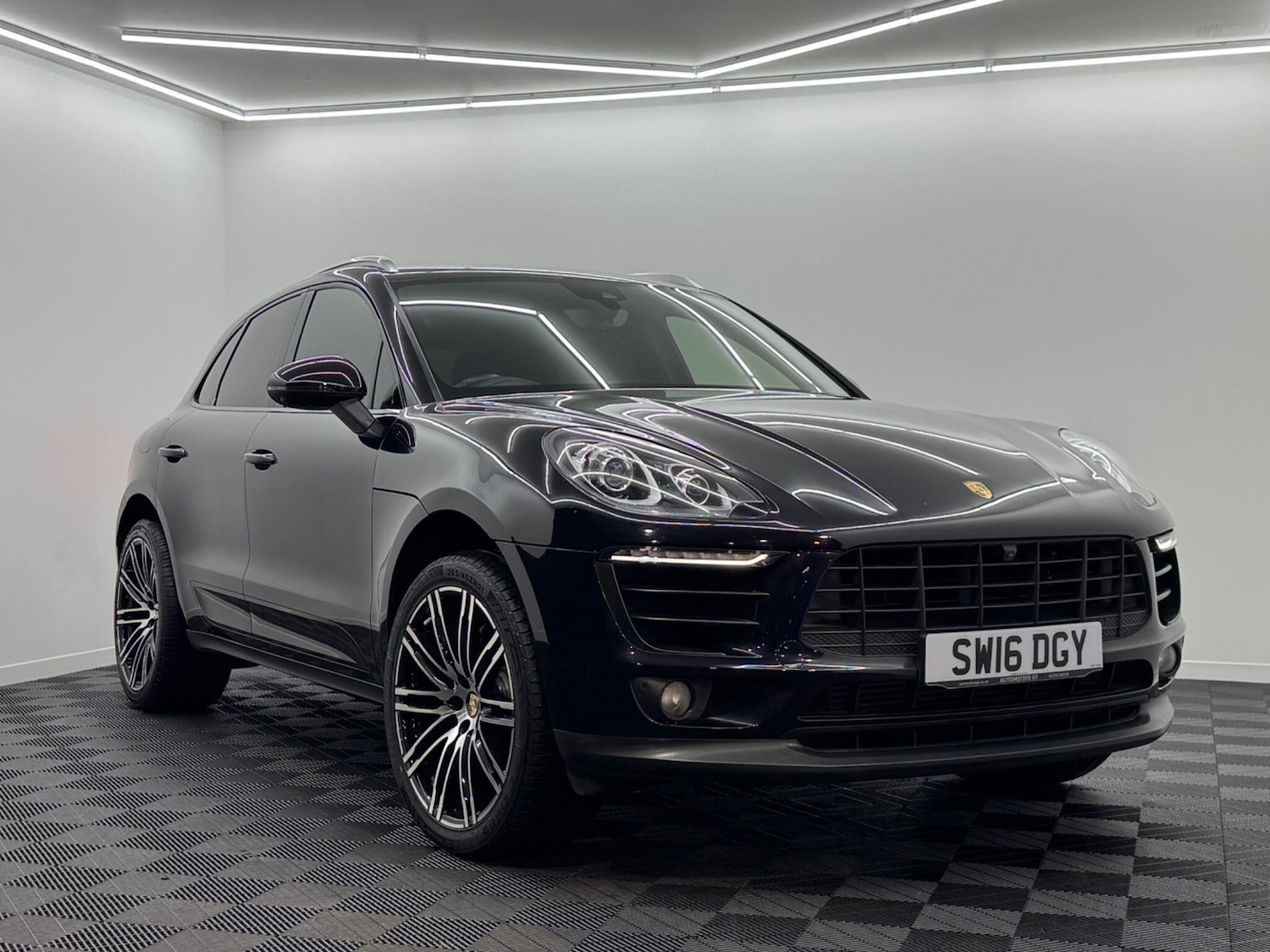 Used Porsche Macan 2016 for sale - 76498675: Photo 28