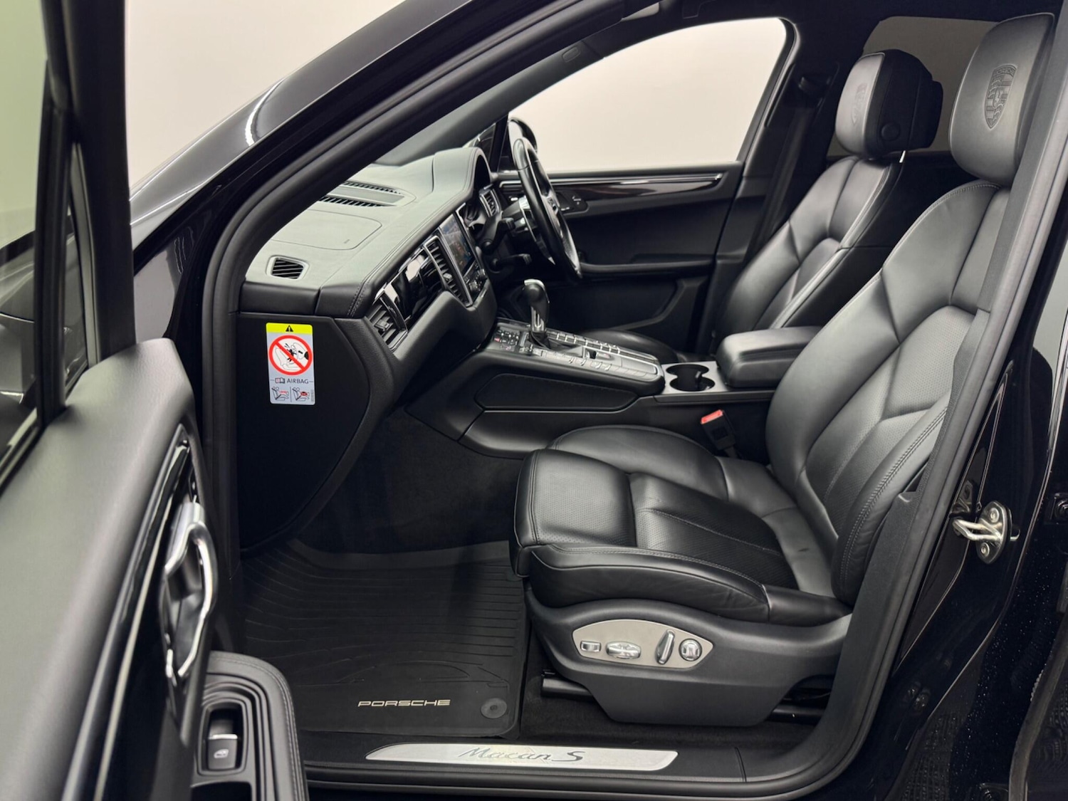 Used Porsche Macan 2016 for sale - 76498675: Photo 73