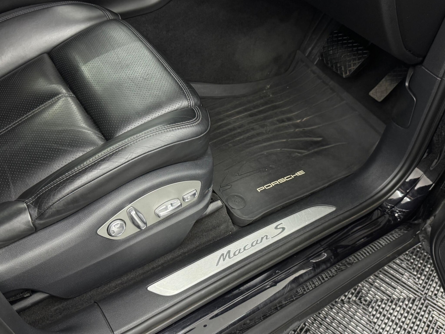 Used Porsche Macan 2016 for sale - 76498675: Photo 96