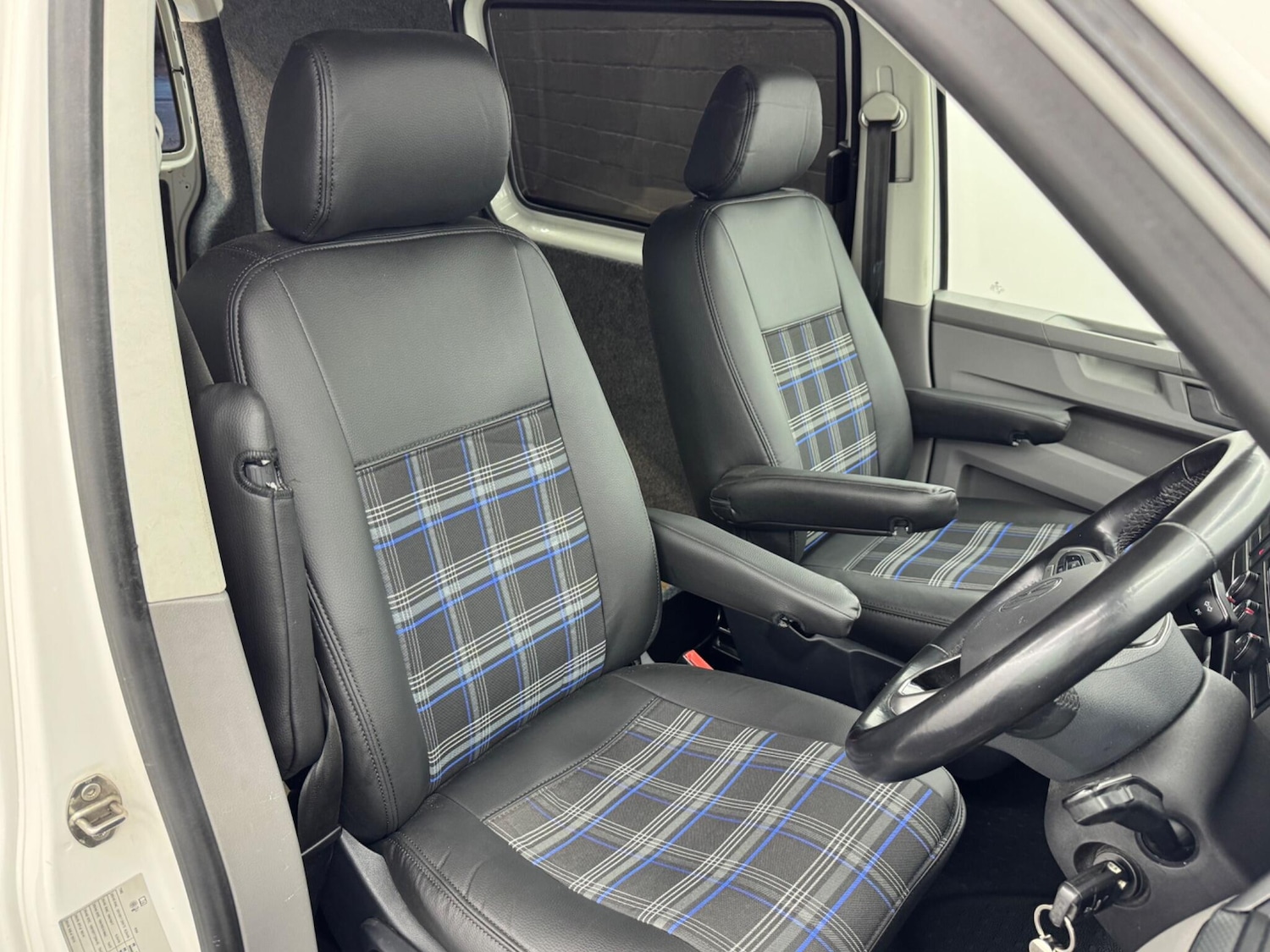 Used Volkswagen Transporter 2023 for sale - 76633985: Photo 34