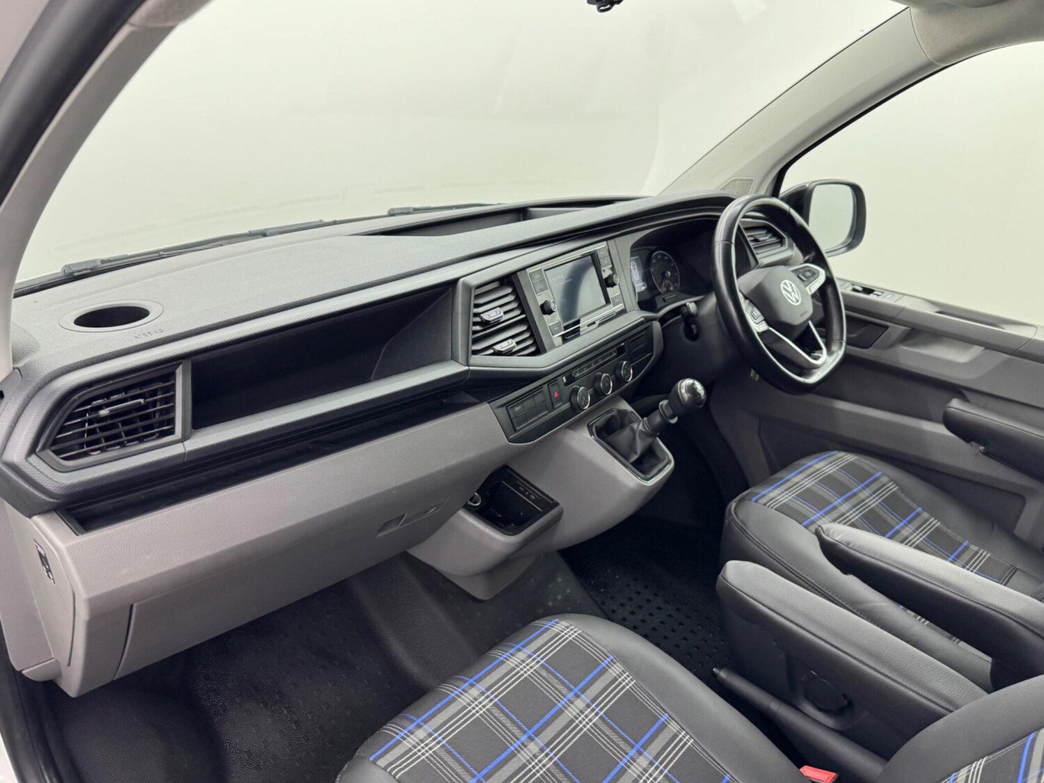 Used Volkswagen Transporter 2023 for sale - 76633985: Photo 46