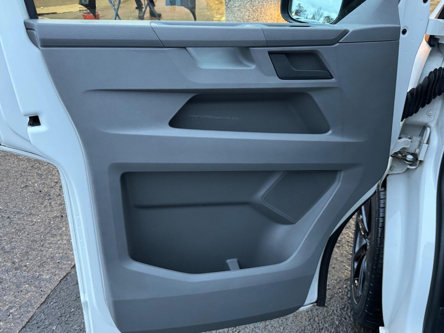 Used Volkswagen Transporter 2023 for sale - 76633985: Photo 74