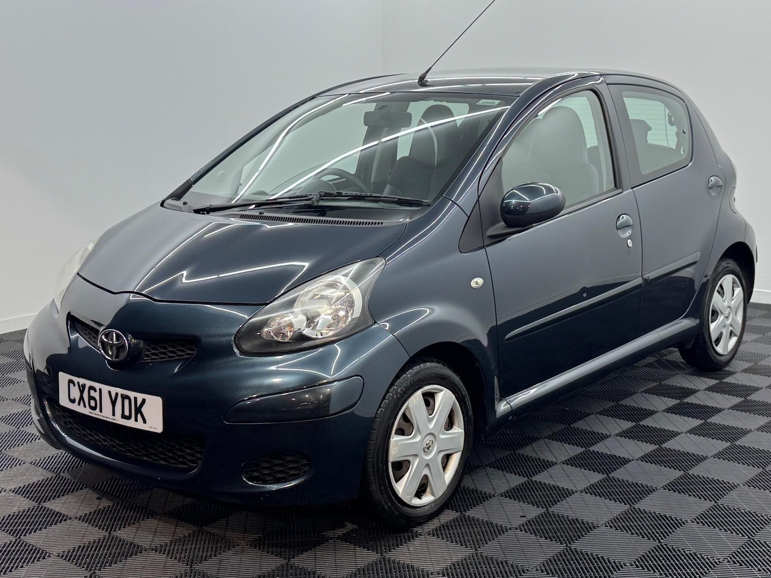 Used Toyota AYGO for sale - 77279755: Photo 11
