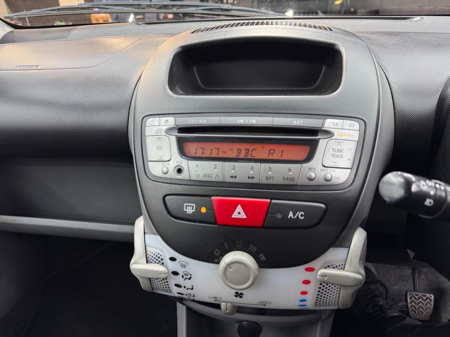 Used Toyota AYGO for sale - 77279755: Photo 31