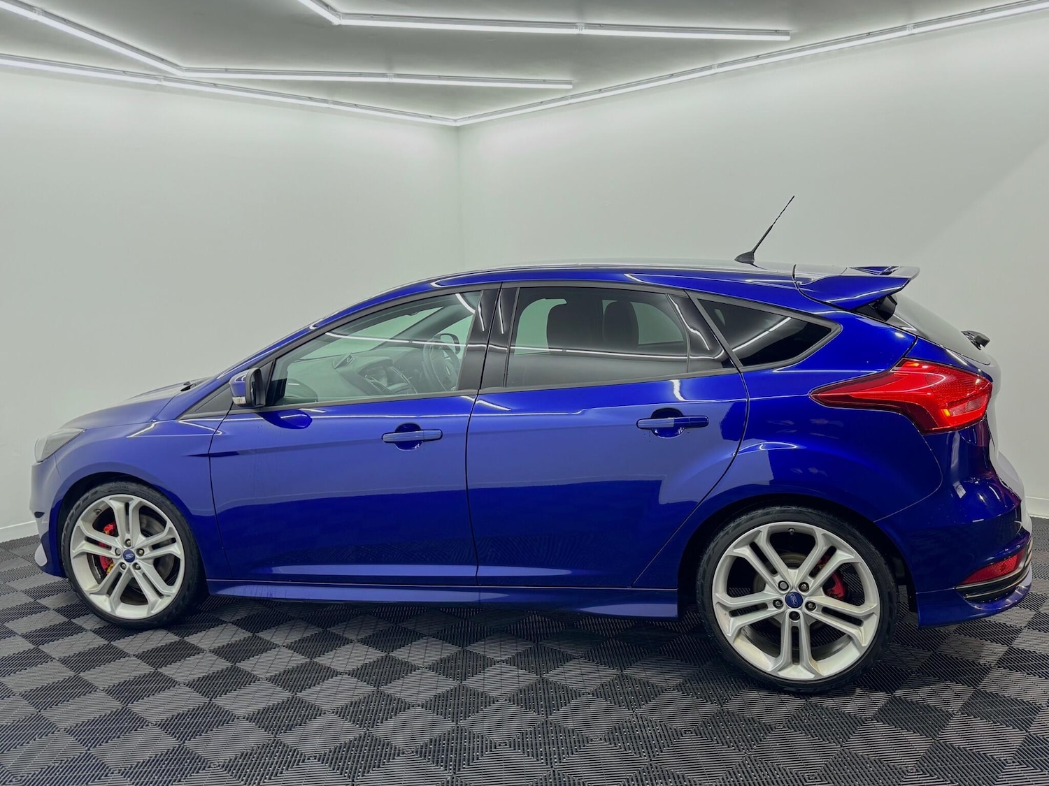 Used Ford Focus 2016 for sale - 76912733: Photo 11