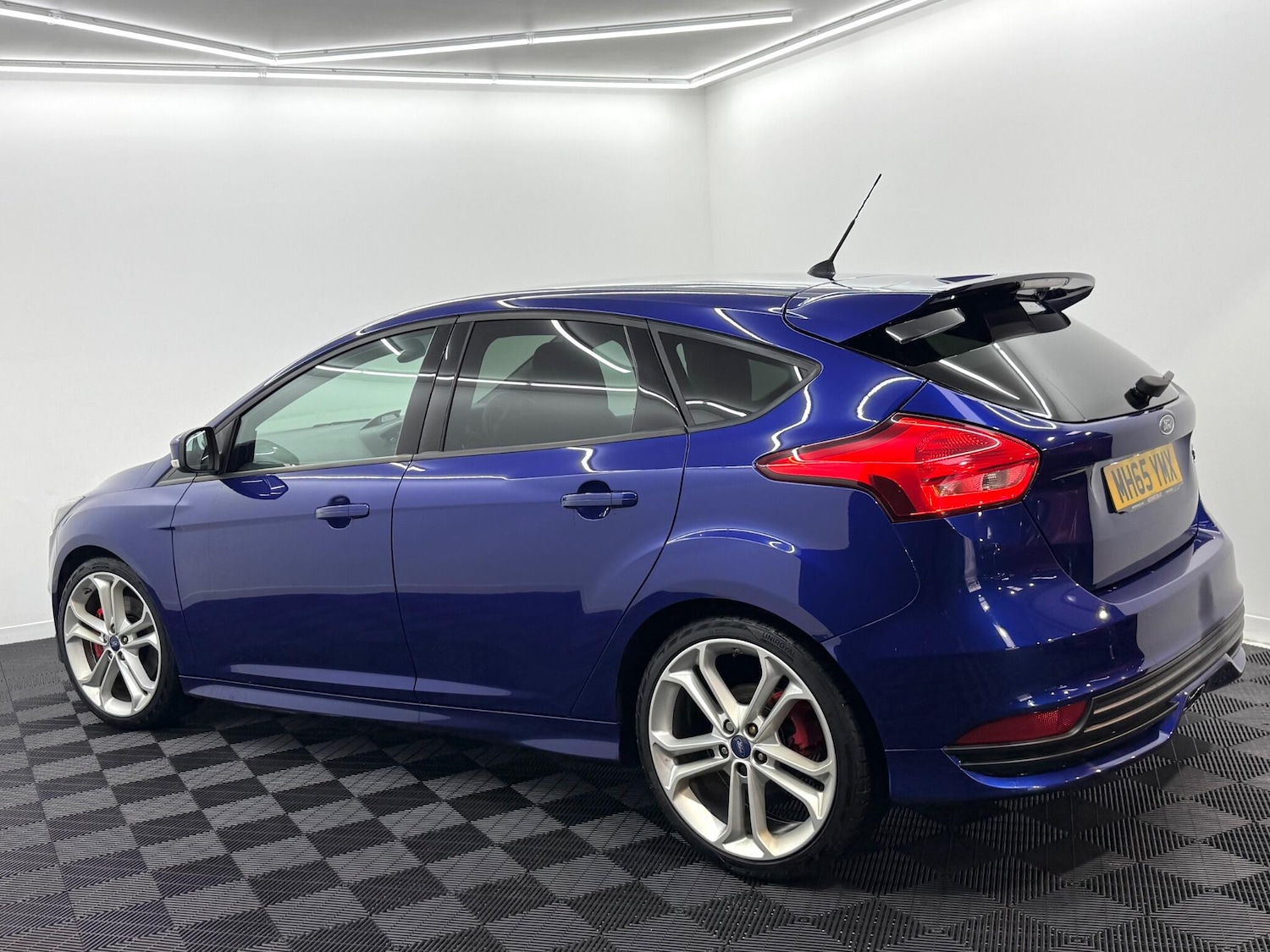 Used Ford Focus 2016 for sale - 76912733: Photo 2