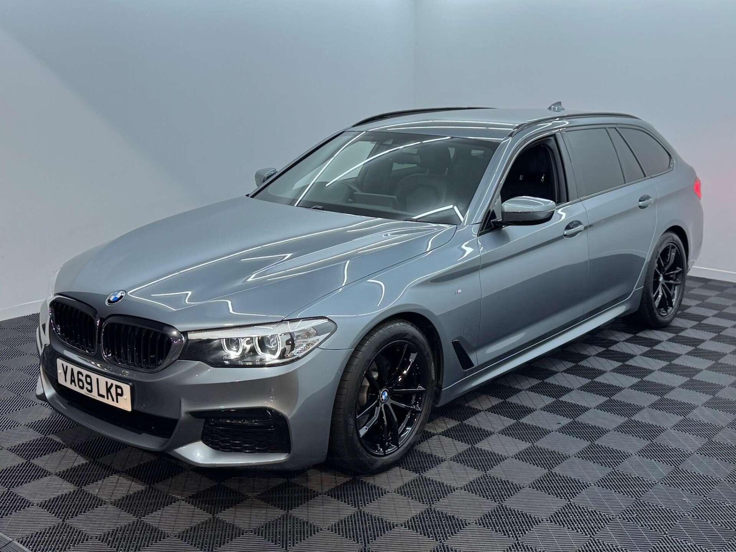 Used BMW 5 Series for sale - 77705109: Photo 11