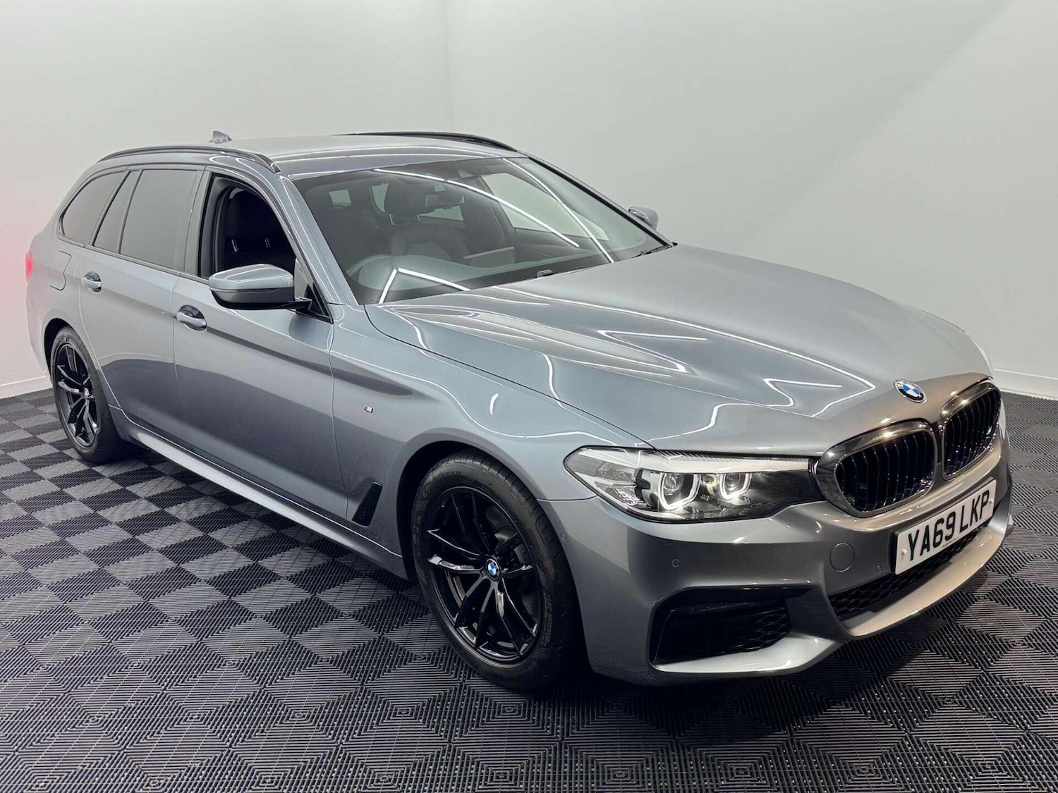 Used BMW 5 Series for sale - 77705109: Photo 14