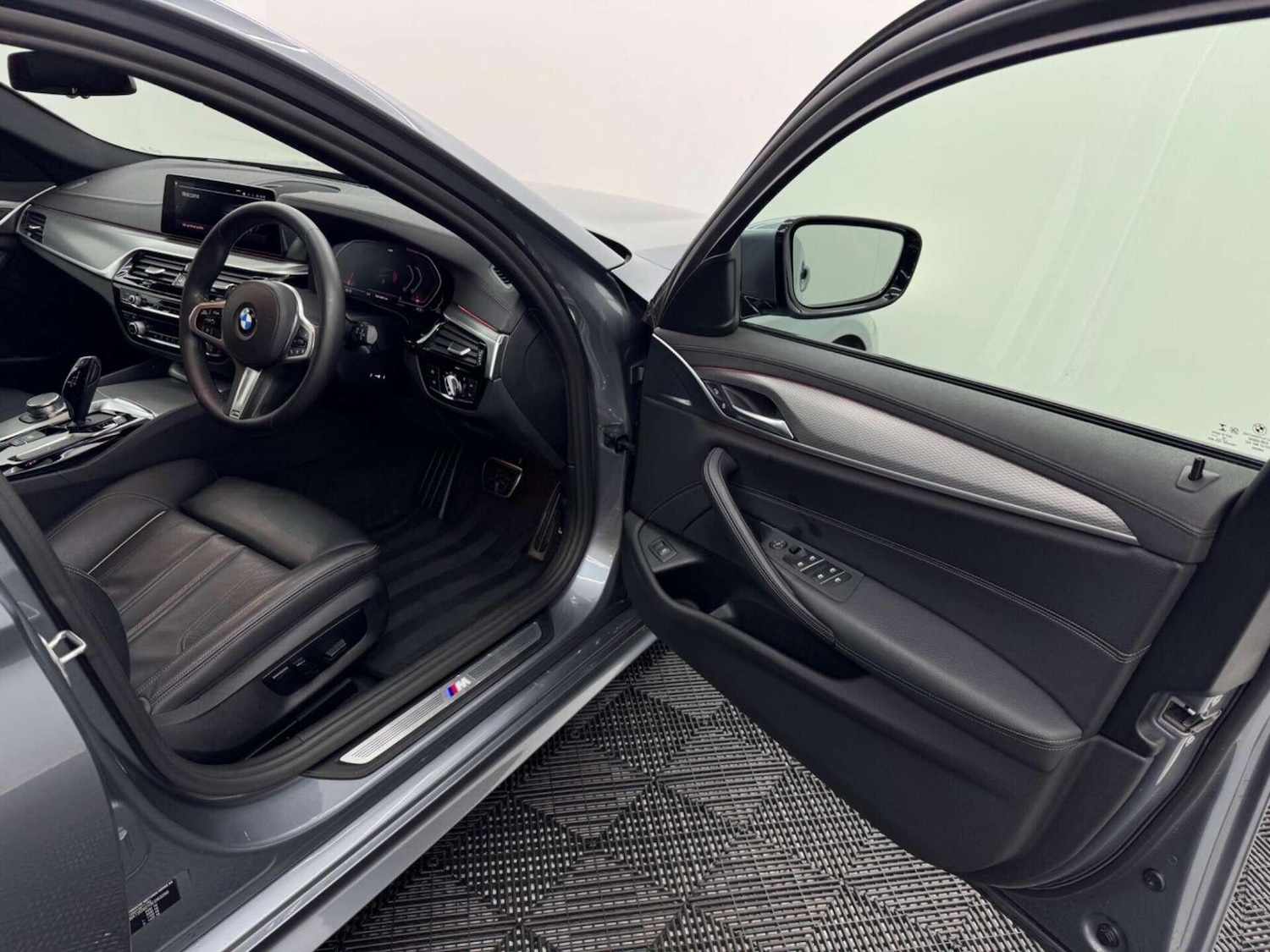 Used BMW 5 Series for sale - 77705109: Photo 39