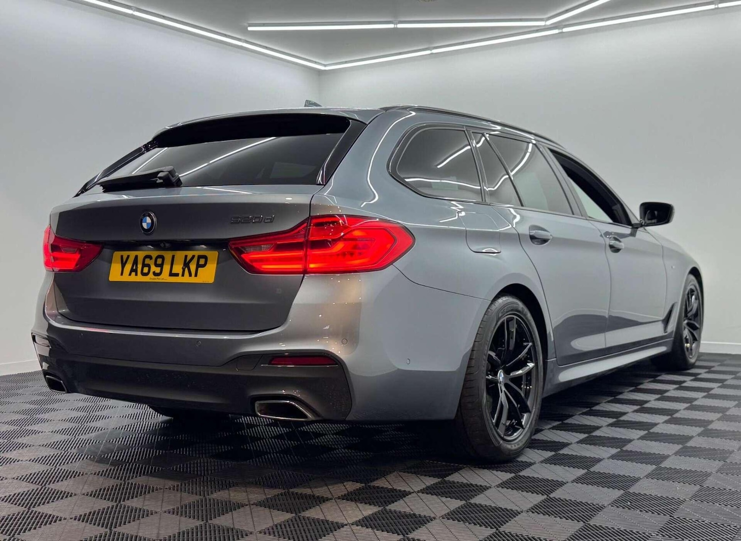 Used BMW 5 Series for sale - 77705109: Photo 4