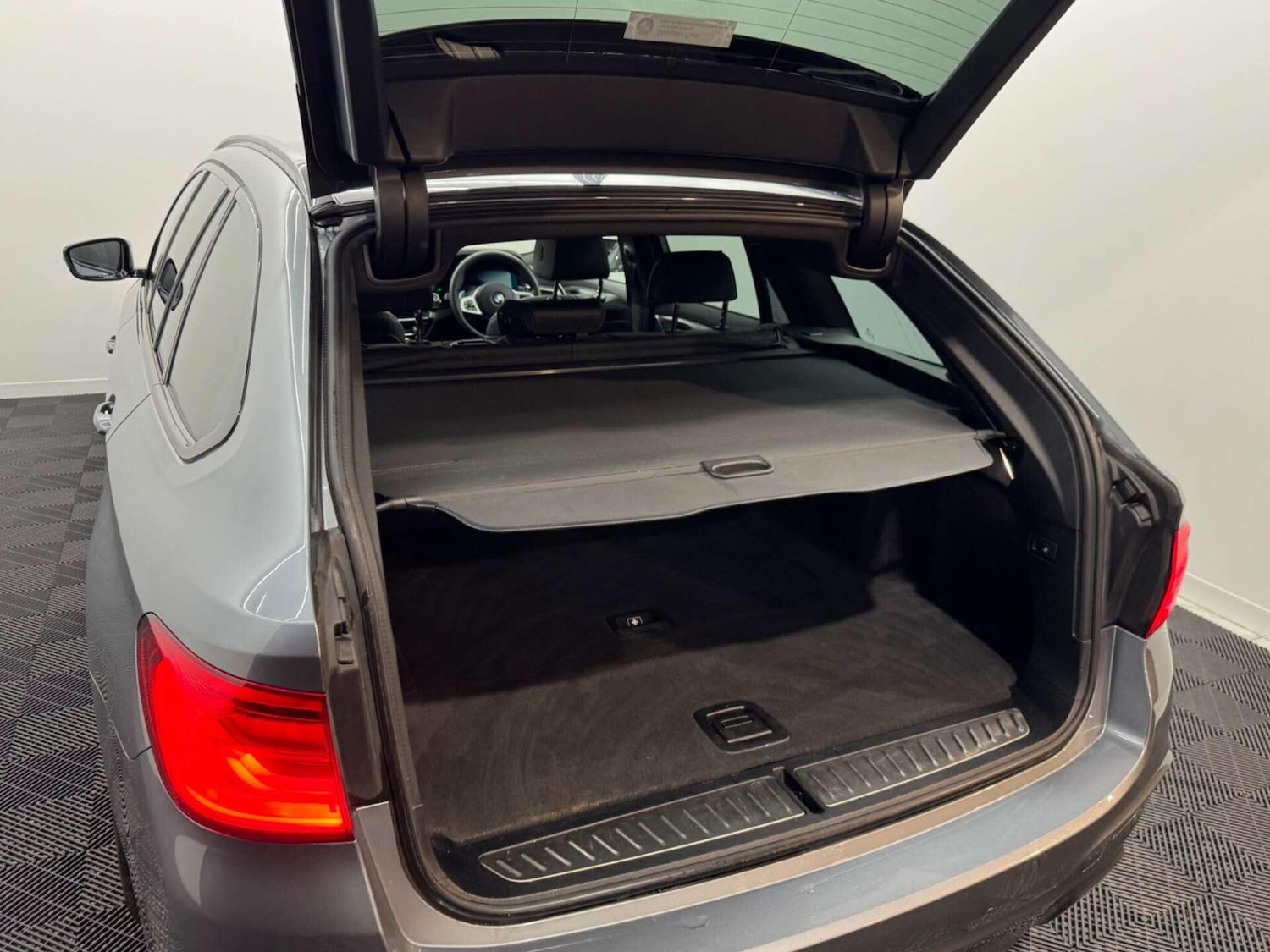 Used BMW 5 Series for sale - 77705109: Photo 47