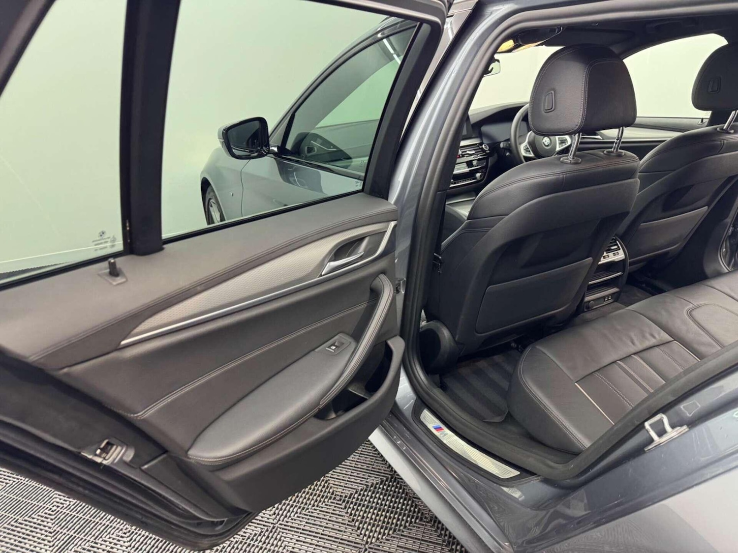 Used BMW 5 Series for sale - 77705109: Photo 52