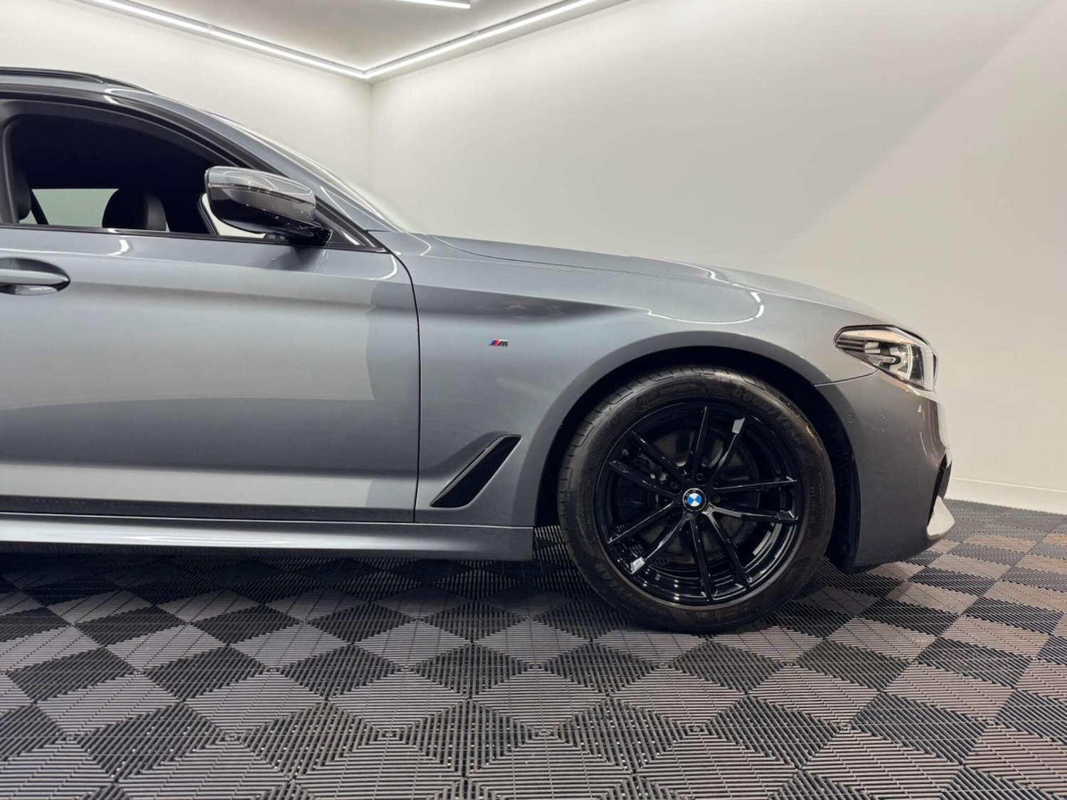 Used BMW 5 Series for sale - 77705109: Photo 60