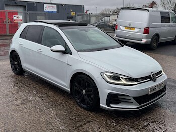 Used Volkswagen Golf 2017 for sale - 77704750: Photo
