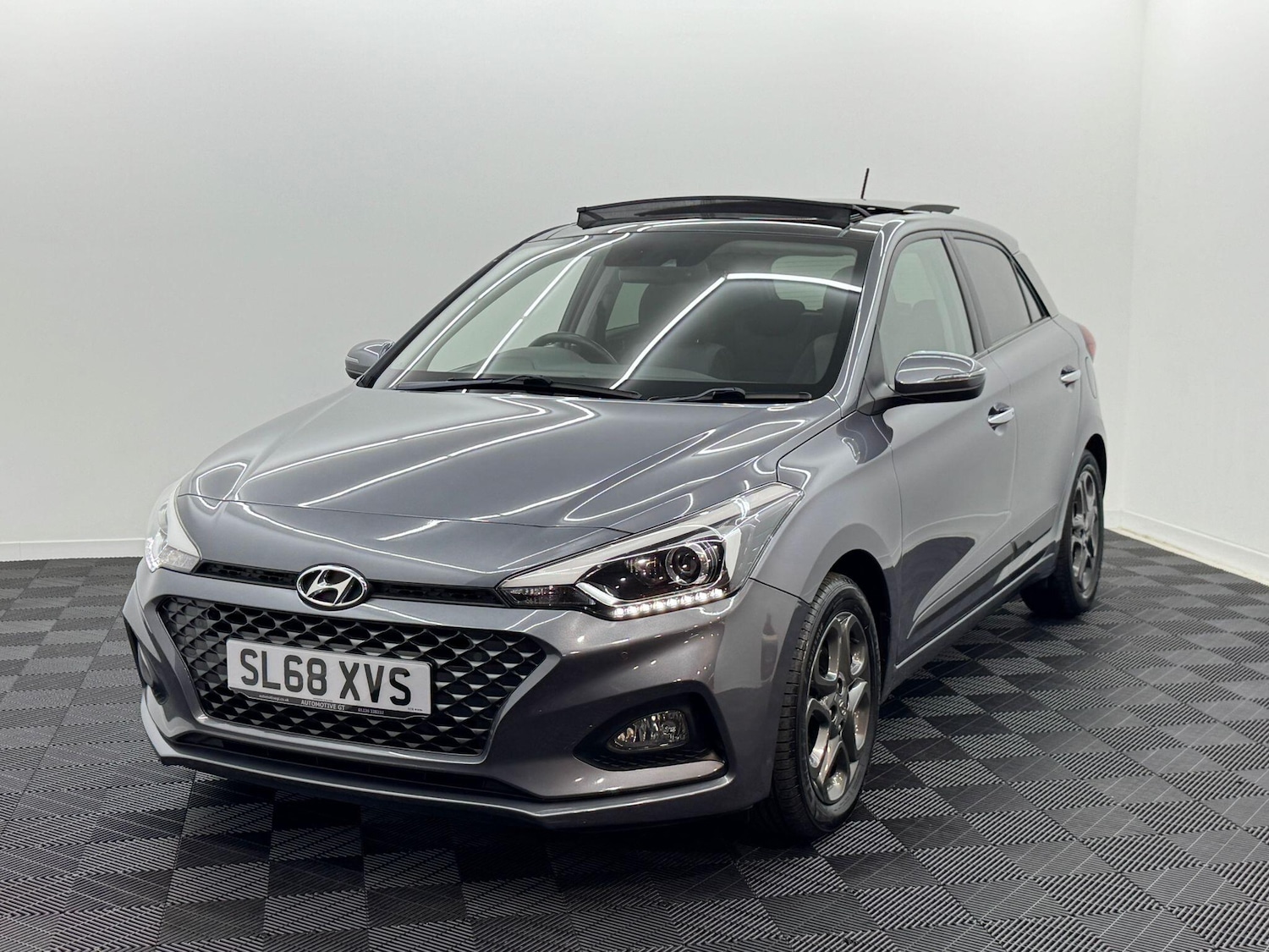 Used Hyundai i20 2018 for sale - 76043077: Photo 32