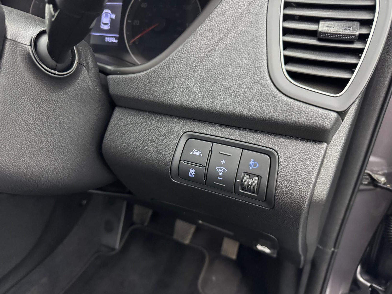 Used Hyundai i20 2018 for sale - 76043077: Photo 46