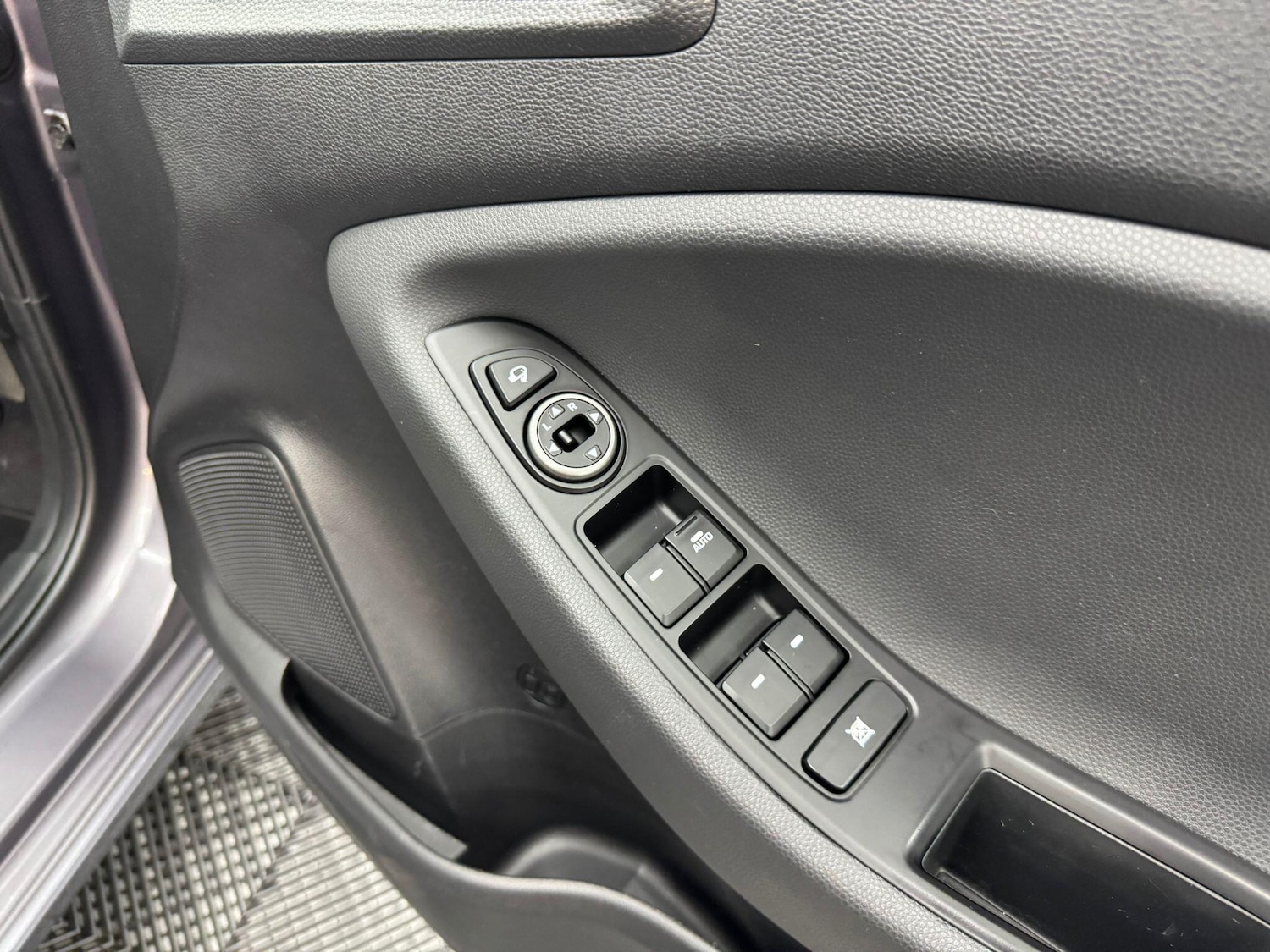 Used Hyundai i20 2018 for sale - 76043077: Photo 53