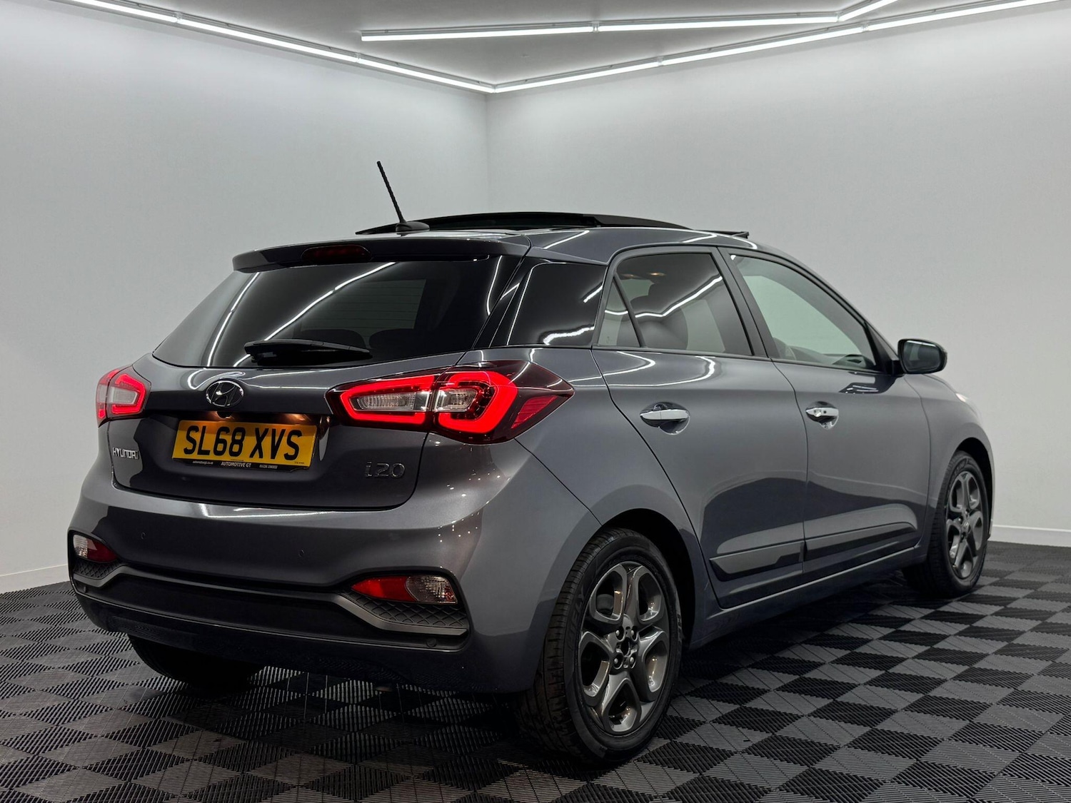 Used Hyundai i20 2018 for sale - 76043077: Photo 65