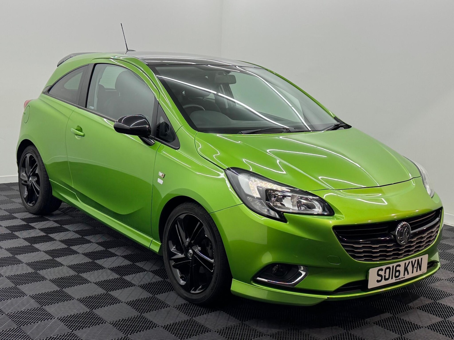 Used Vauxhall Corsa 2016 for sale - 76926886: Photo 1