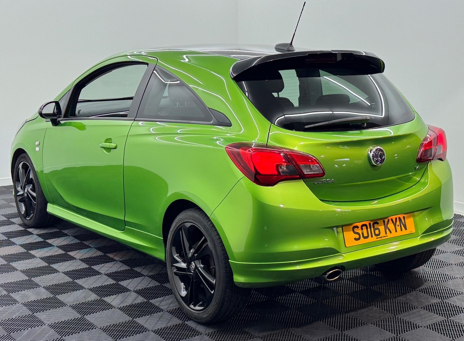 Used Vauxhall Corsa 2016 for sale - 76926886: Photo 3