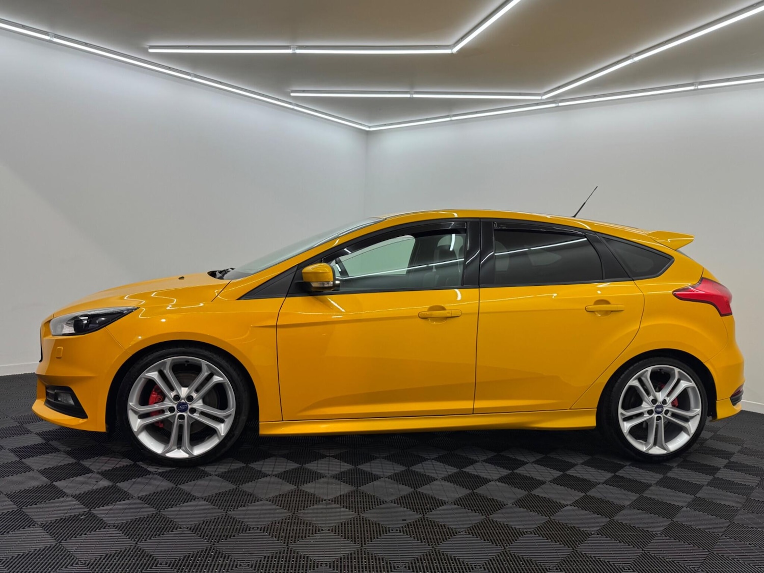 Used Ford Focus for sale - 76485170: Photo 28