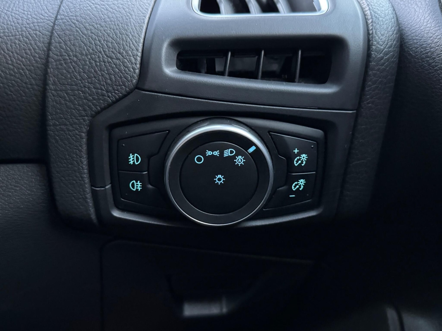 Used Ford Focus for sale - 76485170: Photo 74