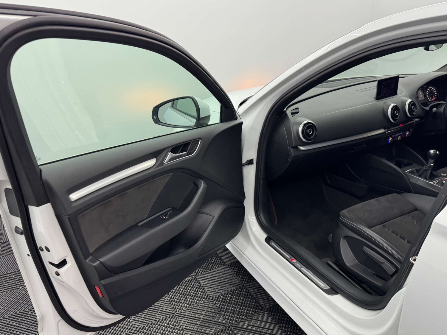 Used Audi A3 2016 for sale - 78215497: Photo 44