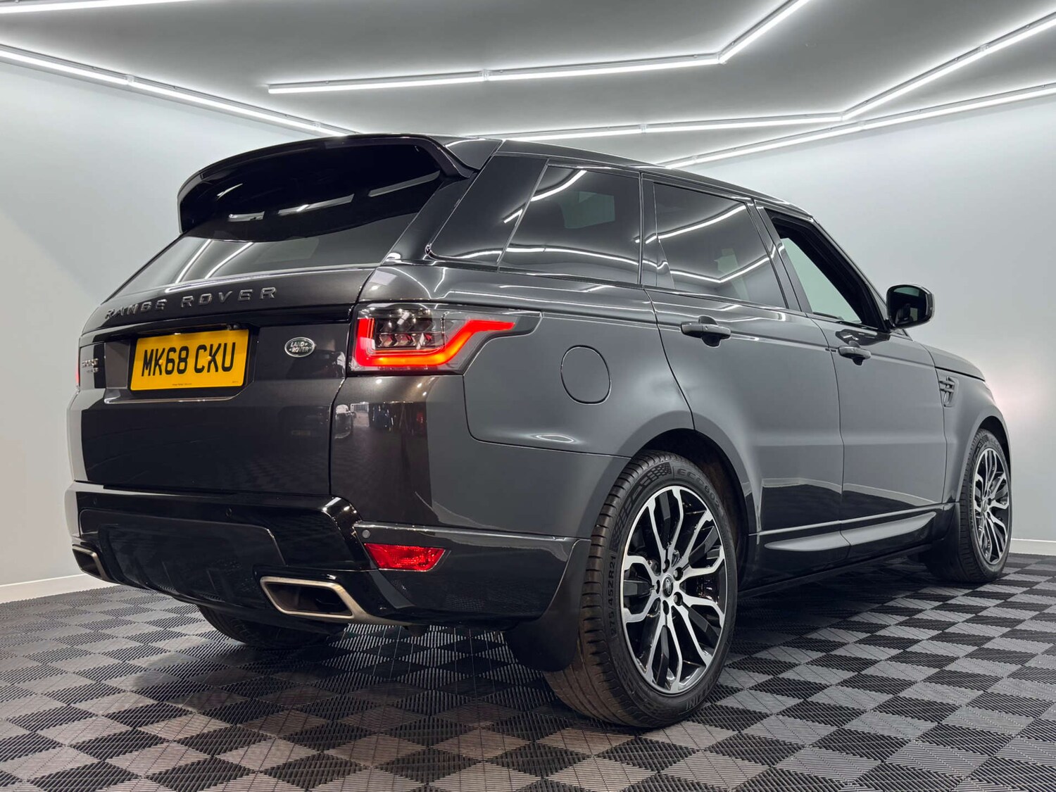 Used Land Rover Range Rover Sport 2018 for sale - 78172528: Photo 12