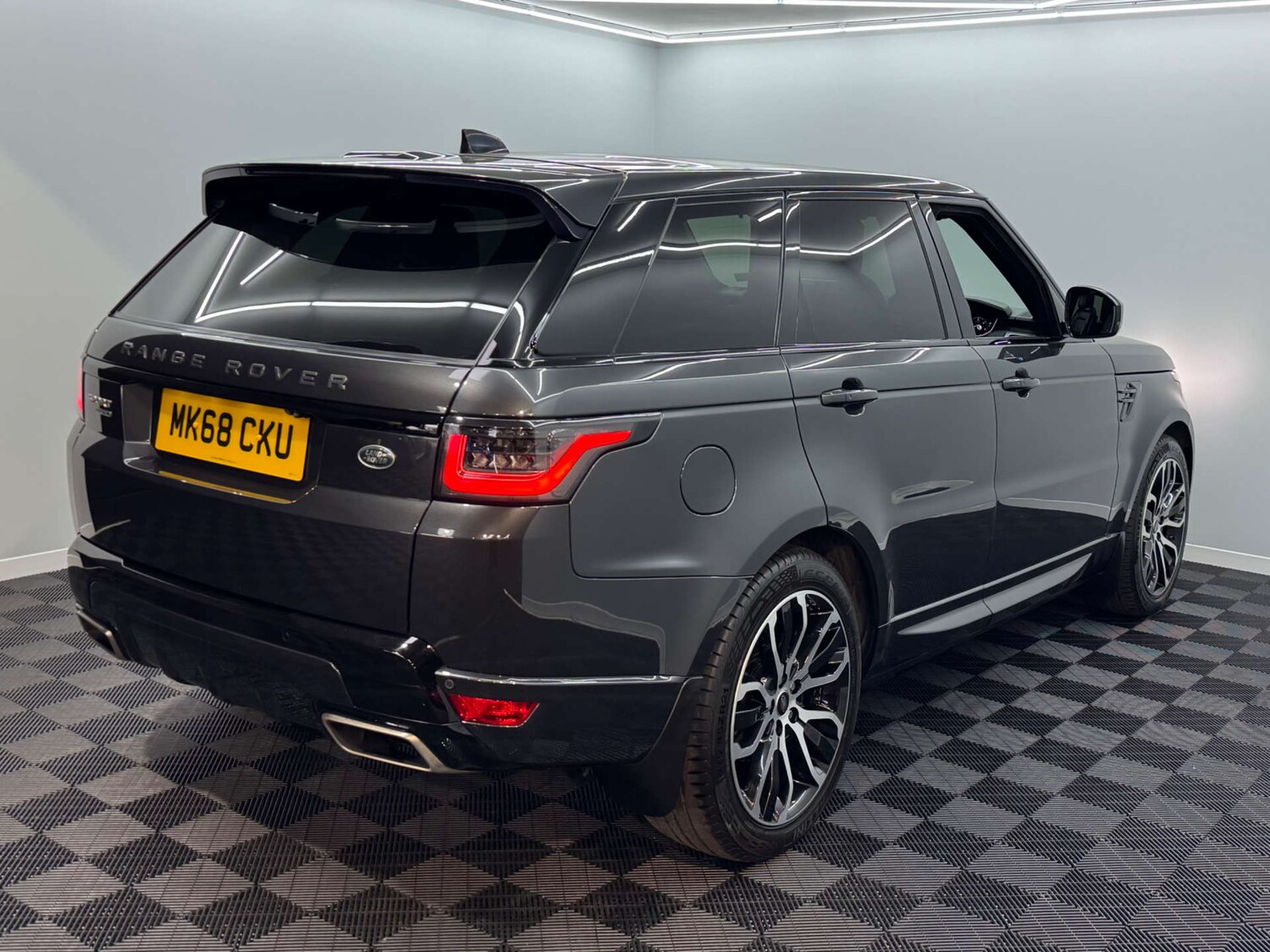 Used Land Rover Range Rover Sport 2018 for sale - 78172528: Photo 19