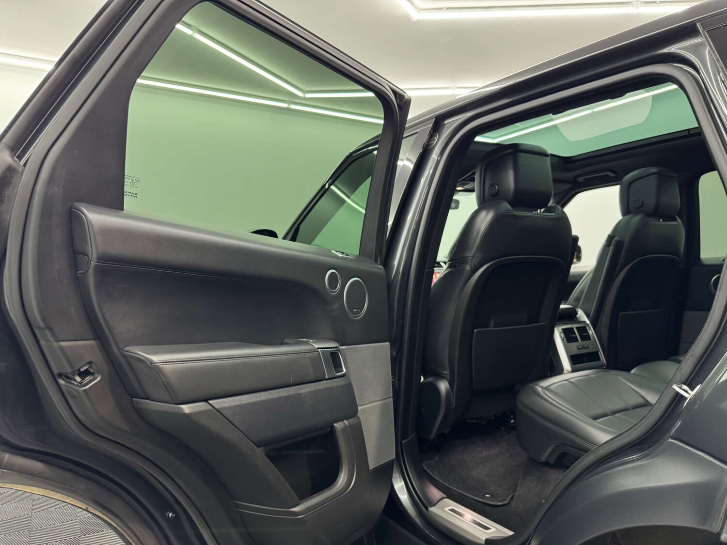 Used Land Rover Range Rover Sport 2018 for sale - 78172528: Photo 20