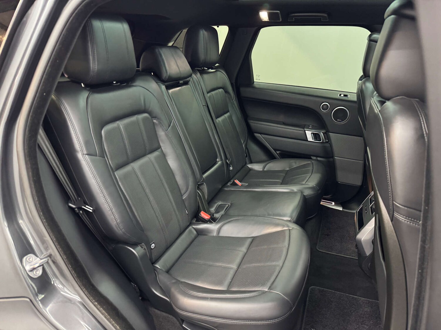 Used Land Rover Range Rover Sport 2018 for sale - 78172528: Photo 34