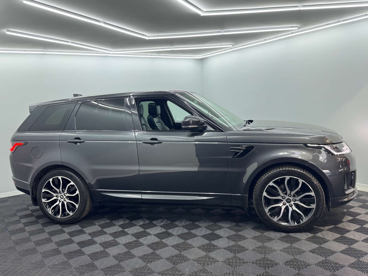 Used Land Rover Range Rover Sport 2018 for sale - 78172528: Photo 51