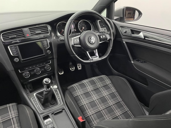 Used Volkswagen Golf 2016 for sale - 76315182: Photo 28
