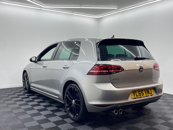 Used Volkswagen Golf 2016 for sale - 76315182: Photo 2
