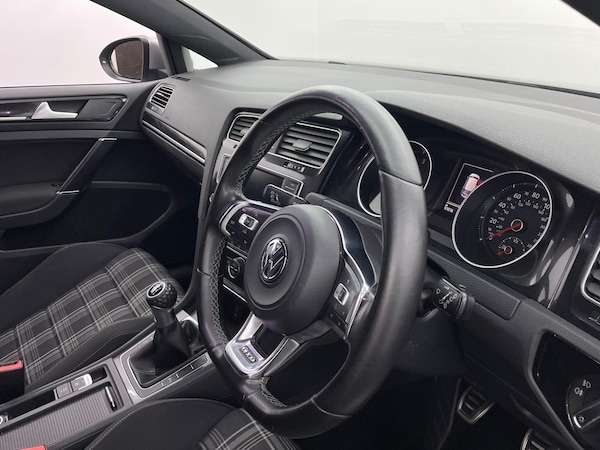 Used Volkswagen Golf 2016 for sale - 76315182: Photo 30
