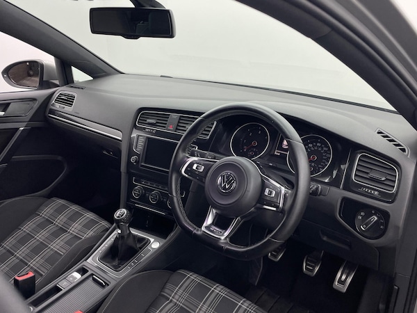 Used Volkswagen Golf 2016 for sale - 76315182: Photo 31