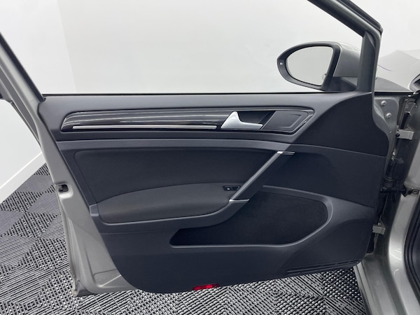 Used Volkswagen Golf 2016 for sale - 76315182: Photo 39