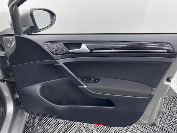 Used Volkswagen Golf 2016 for sale - 76315182: Photo 43