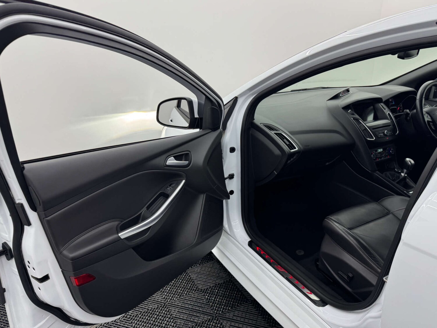 Used Ford Focus 2017 for sale - 77844615: Photo 49