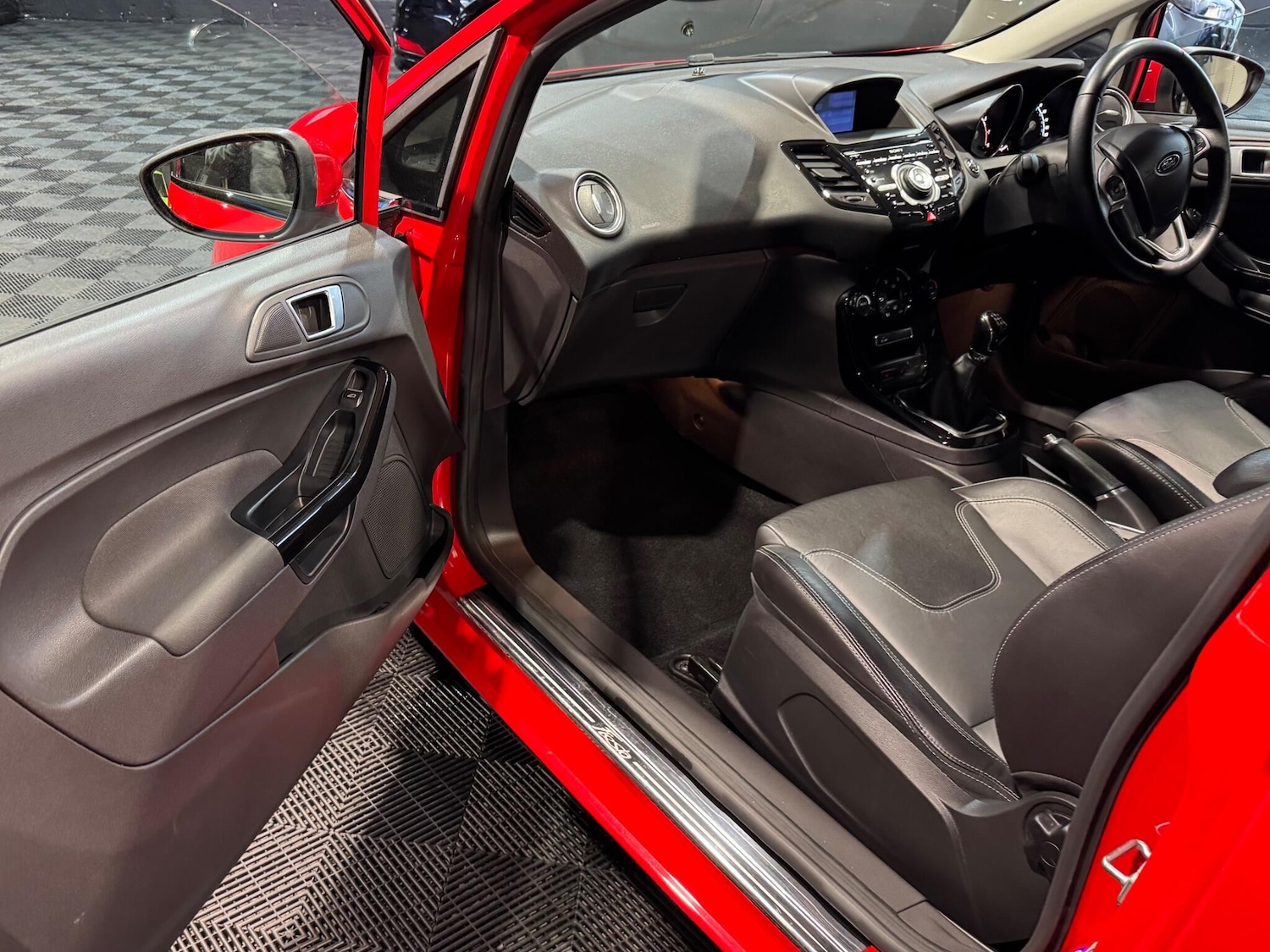 Used Ford Fiesta 2015 for sale - 77537460: Photo 18