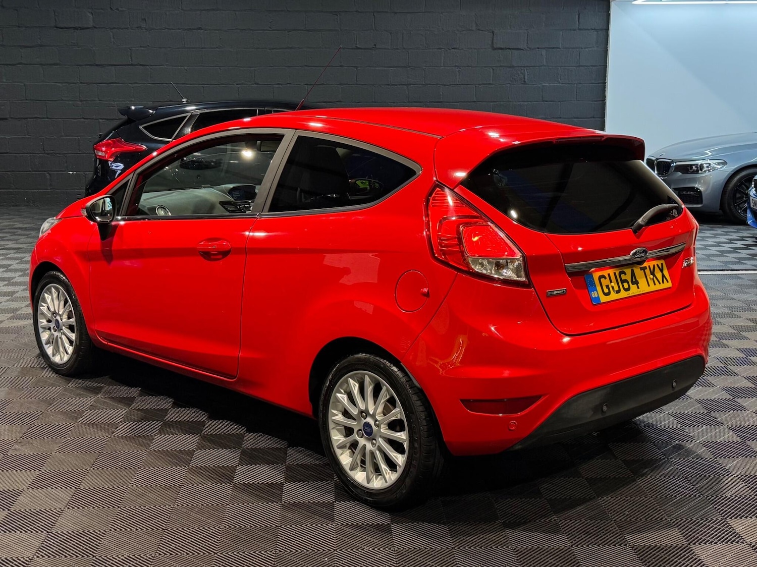 Used Ford Fiesta 2015 for sale - 77537460: Photo 2