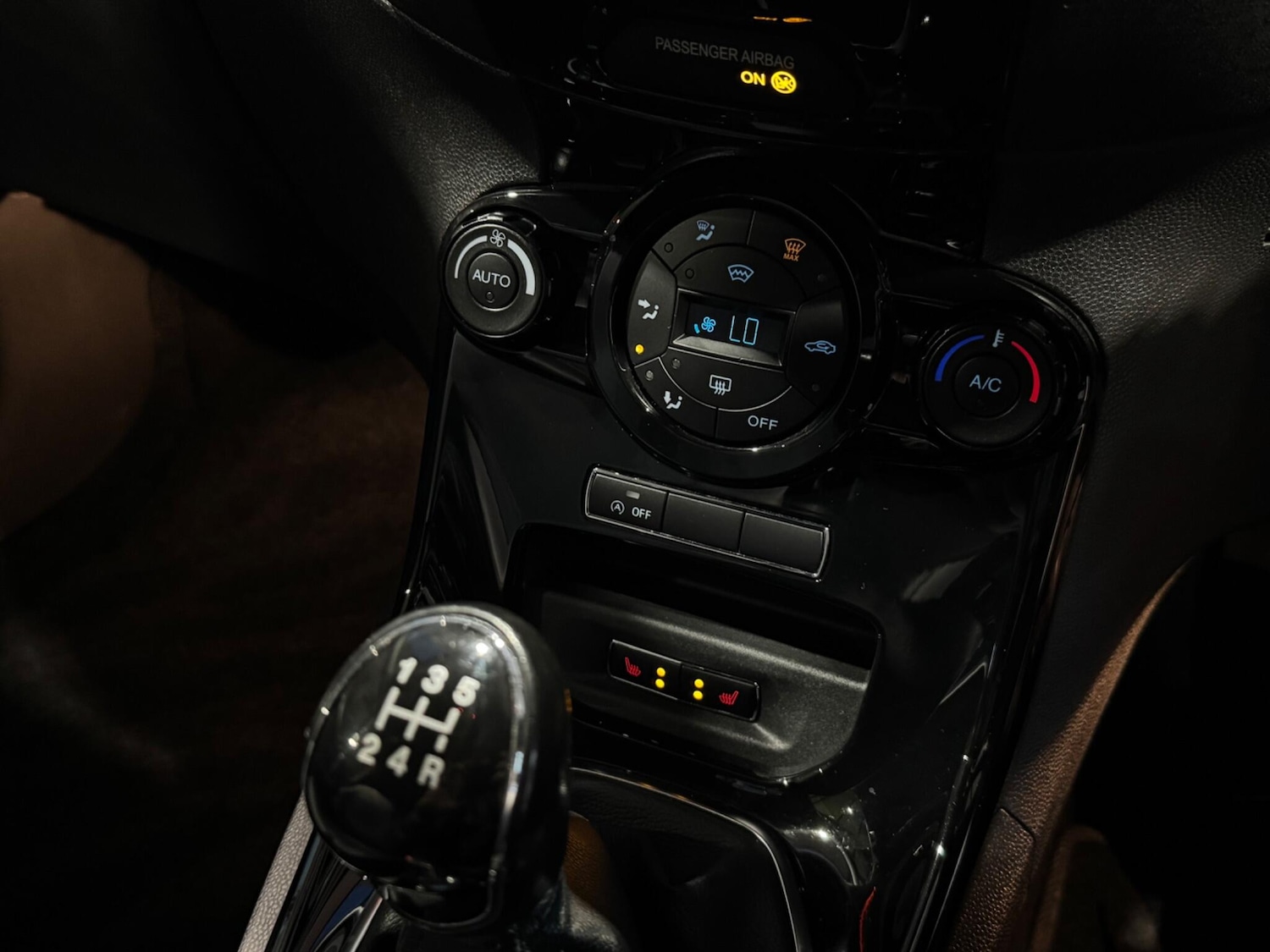 Used Ford Fiesta 2015 for sale - 77537460: Photo 24